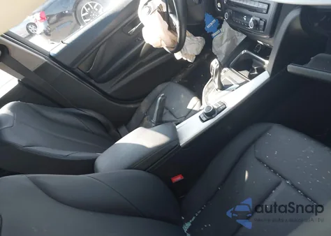 2013 BMW 328 z USA, uszkodzony, nr VIN WBA3A5C50DF351375